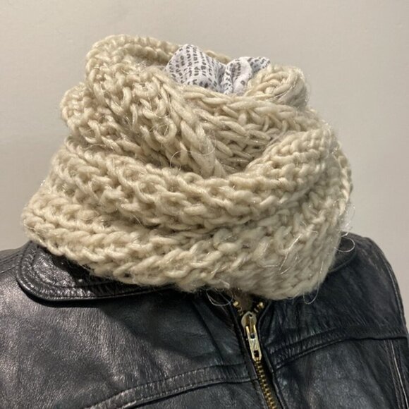 Grey Infinity Scarf Metallic Weaved Textured 48x9 - Picture 3 of 7